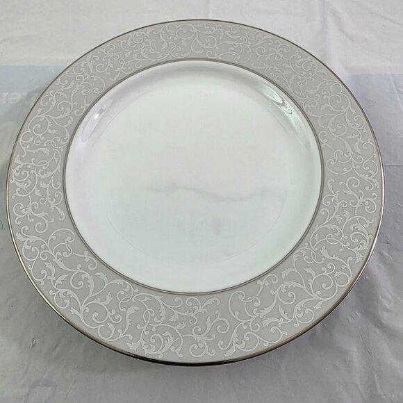 Mikasa PARCHMENT L3438 Fine China 8 ¼” Salad Luncheon Plates – Set of 4 - Picture 14 of 16